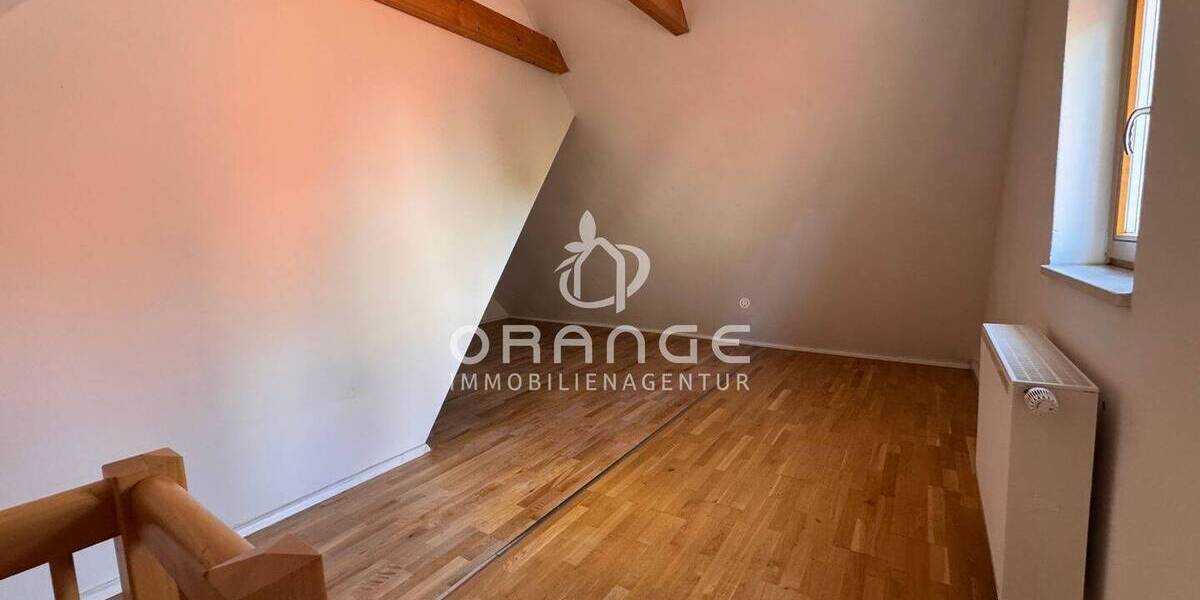 Zimmer Regensburg Innenstadt - 4 Zimmer, 99 m&sup2;, 1.700&euro; | Angebot:25968792