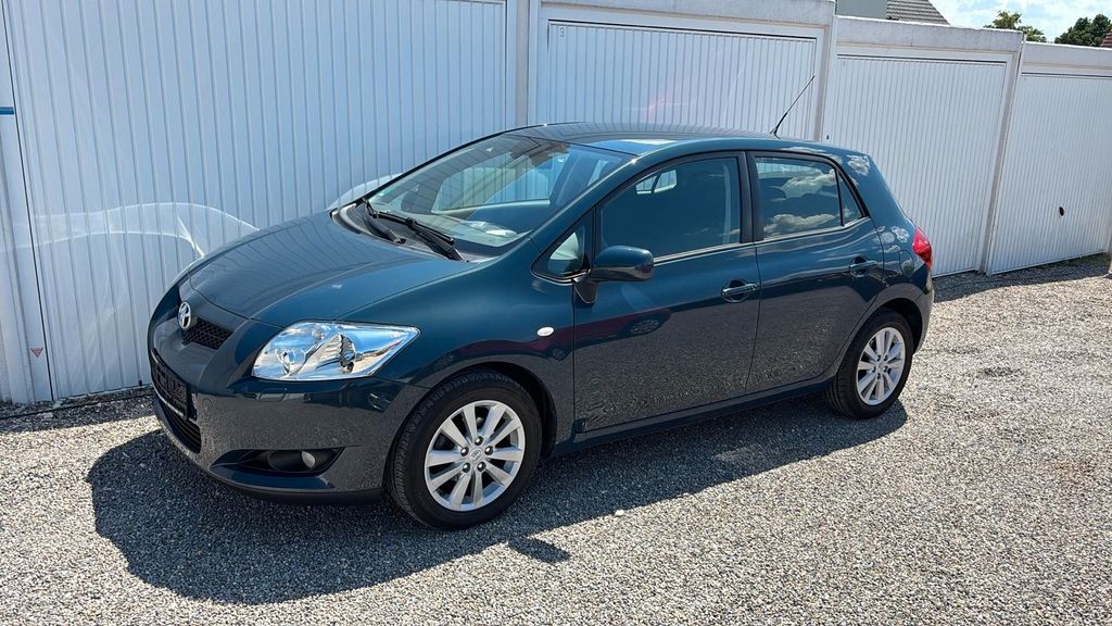 Toyota Auris 76.000 km 6.600 &euro; Dürrlauingen / Ortsteil Mindelaltheim 89350