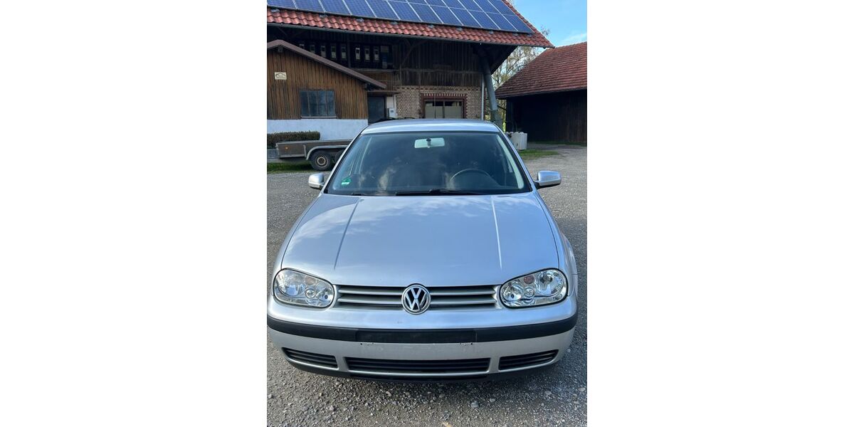 VW Golf 107.000 km 2.800 &euro; Kißlegg 88353