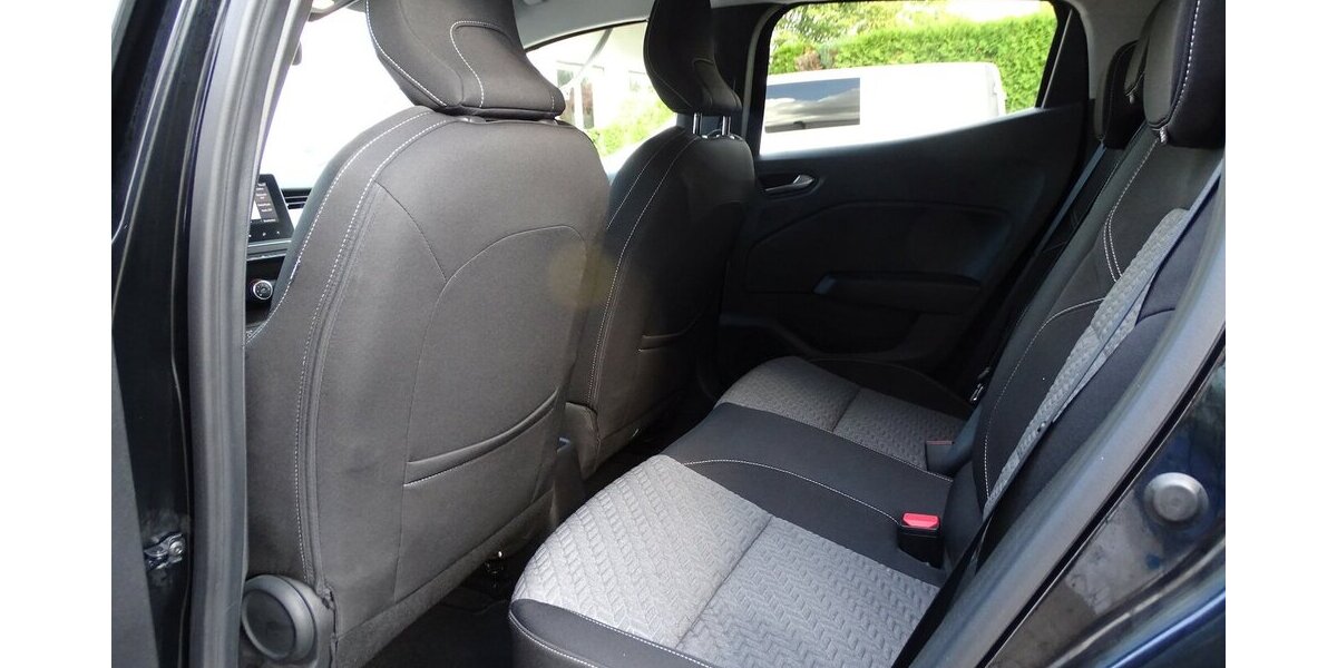 Renault Clio 1,0l Evolution Navi Rückfahrkamera, Einparkhi 31.015 km 12.490 &euro; Rodgau 63110