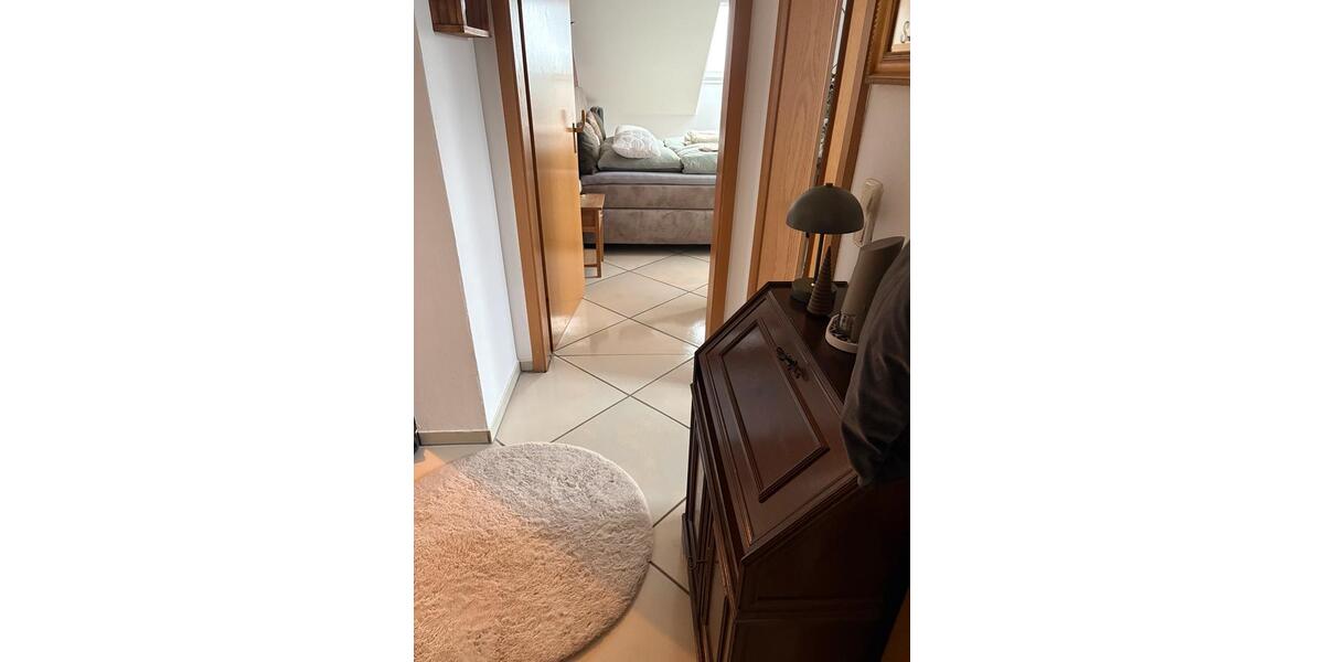 Dachgeschoßwohnung Schwarzenfeld - 3 Zimmer, 75 m&sup2;, 700&euro; | Angebot:26498618