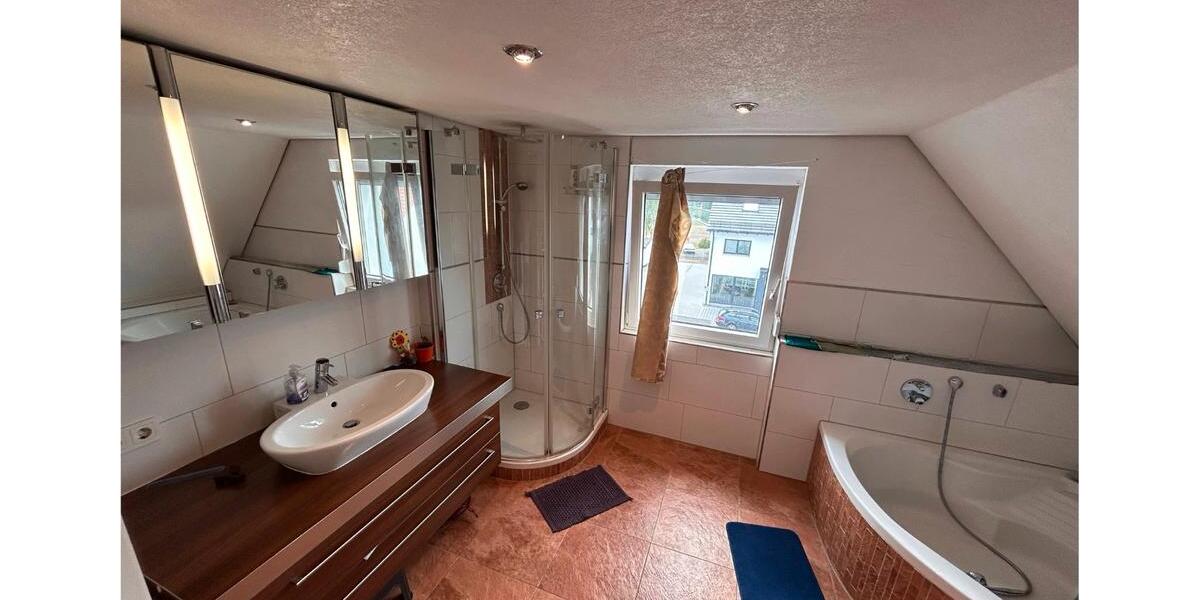 Maisonettenwohnung Kirchheim unter Teck - 2 Zimmer, 80 m&sup2;, 275.000&euro; | Angebot:27189834