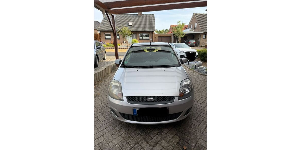 Ford Fiesta 181.000 km 1.100 &euro; Lingen 49811