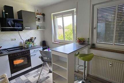 Großzügige 2-Zimmer-Wohnung auf 77 m² im 1. Obergeschoss in Auerbach 2 zimmer