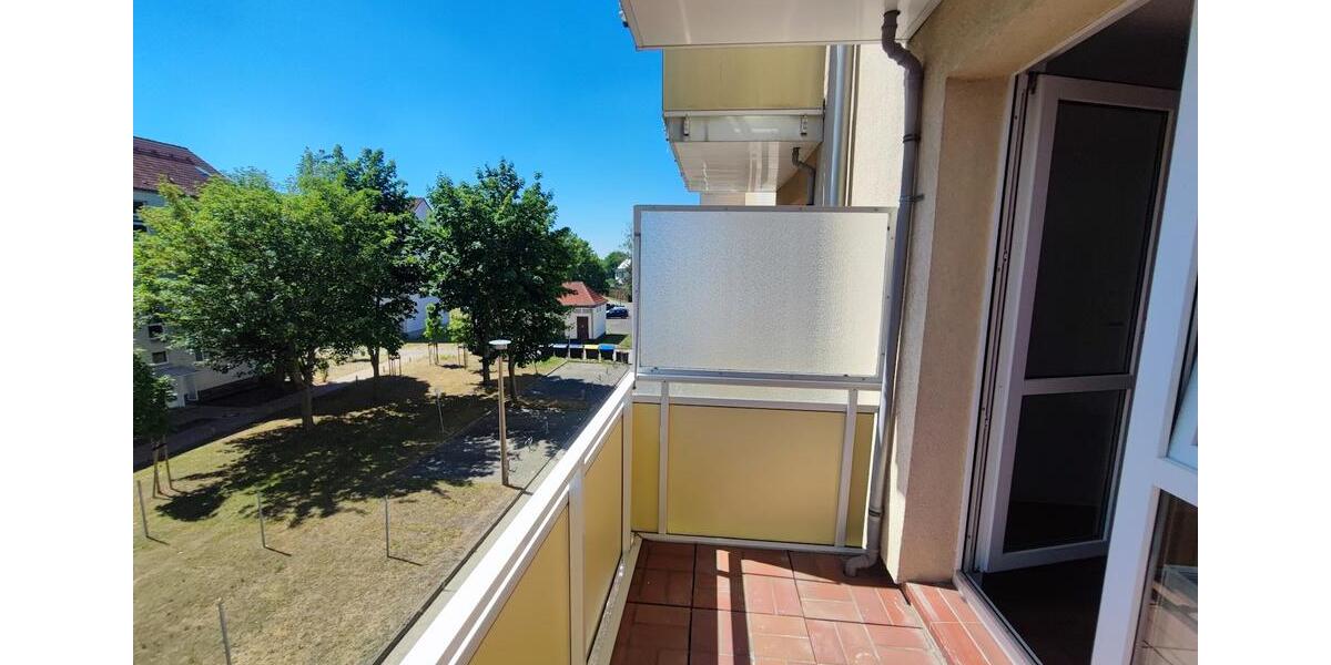 Etagenwohnung Merseburg - 3 Zimmer, 59 m&sup2;, 352&euro; | Angebot:26662548