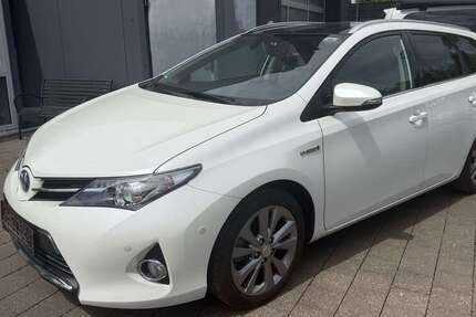 Toyota Auris 141.900 km 11.200 &euro; Großbottwar 71723