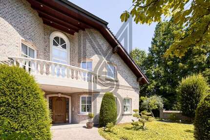 Haus Brüggen - 5 Zimmer, 349 m&sup2;, 1.695.000&euro; | Angebot:25887118