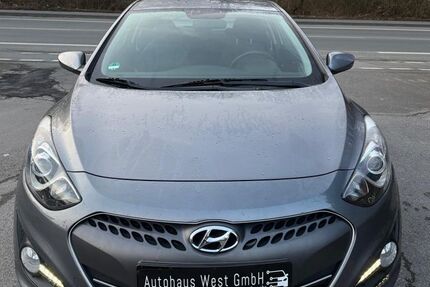 Hyundai i30 68.000 km 8.000 &euro; Castrop-Rauxel 44577
