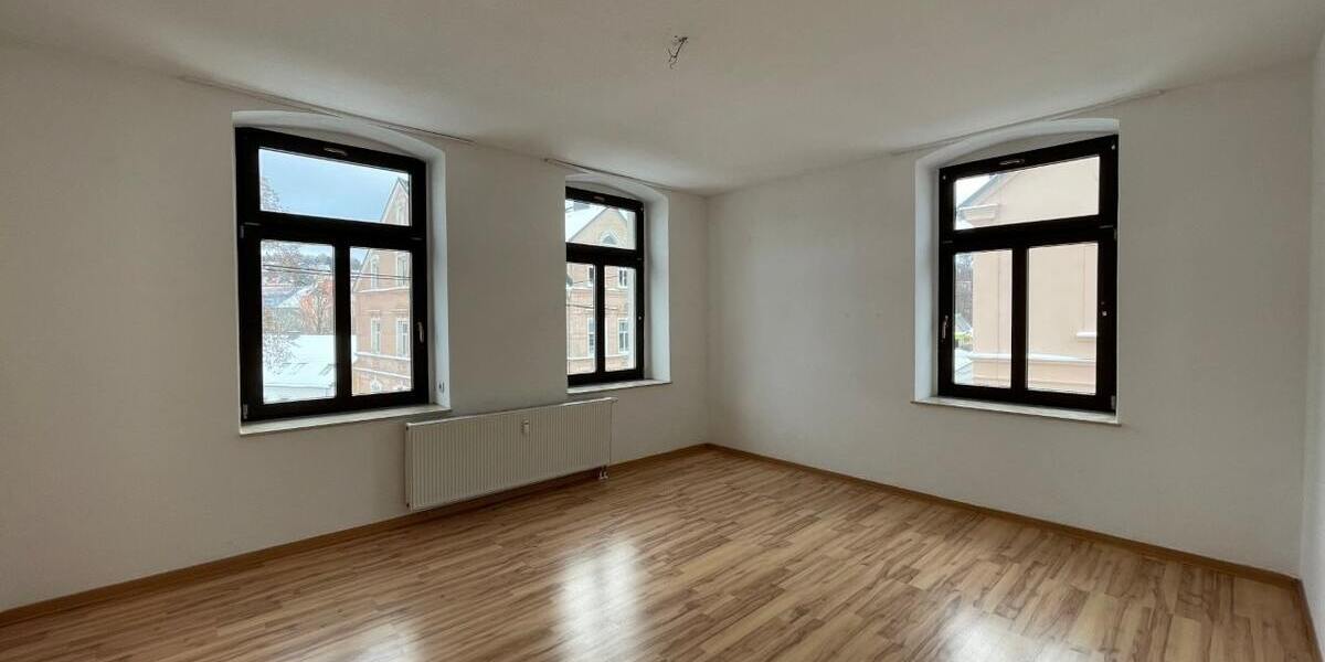 Zur Selbstnutzung und Anlage! Jetzt 4 von 6 Wohnungen zu verkaufen - mit Garagen und Stellplätzen! - Etagenwohnung Bärenstein | Angebot:26003488