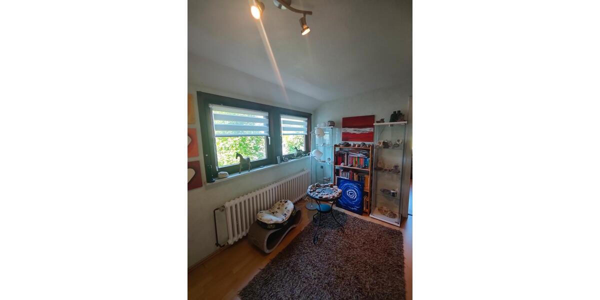 Einfamilienhaus Extertal - 7 Zimmer, 190 m&sup2;, 1.400&euro; | Angebot:25378281