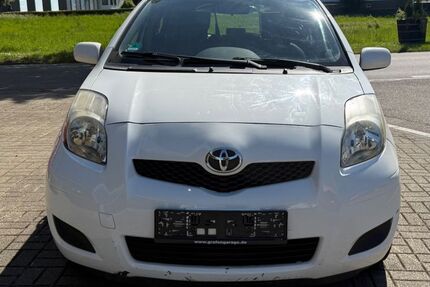 Toyota Yaris 65.000 km 4.999 &euro; Ringsheim 77975