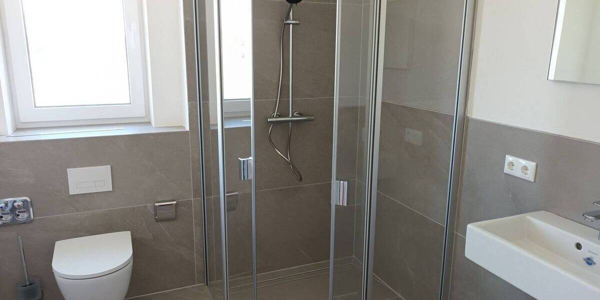 Etagenwohnung Schrobenhausen - 3 Zimmer, 95 m&sup2;, 1.220&euro; | Angebot:26273953
