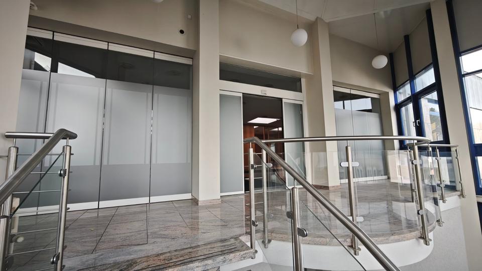 500m² Gewerbeanwesen in zentraler Lage von Landsweiler-Reden zimmer