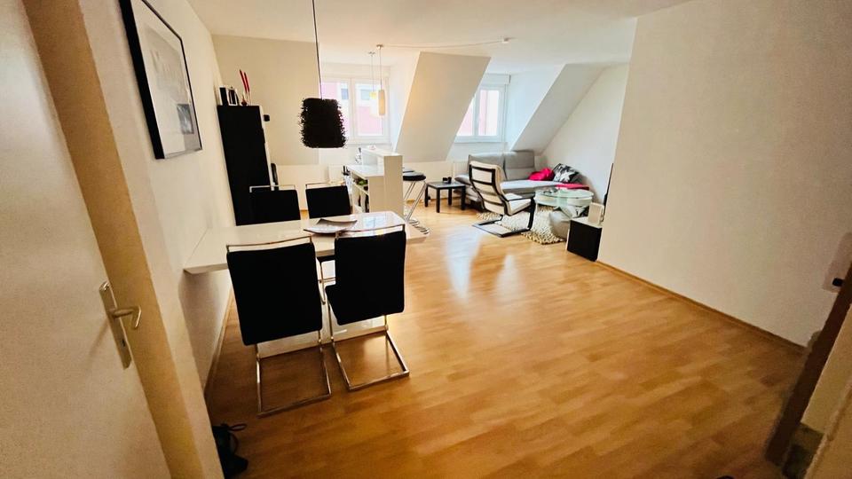 Dachgeschoßwohnung Mannheim Almenhof - 2 Zimmer, 74 m&sup2;, 900&euro; | Angebot:25062001