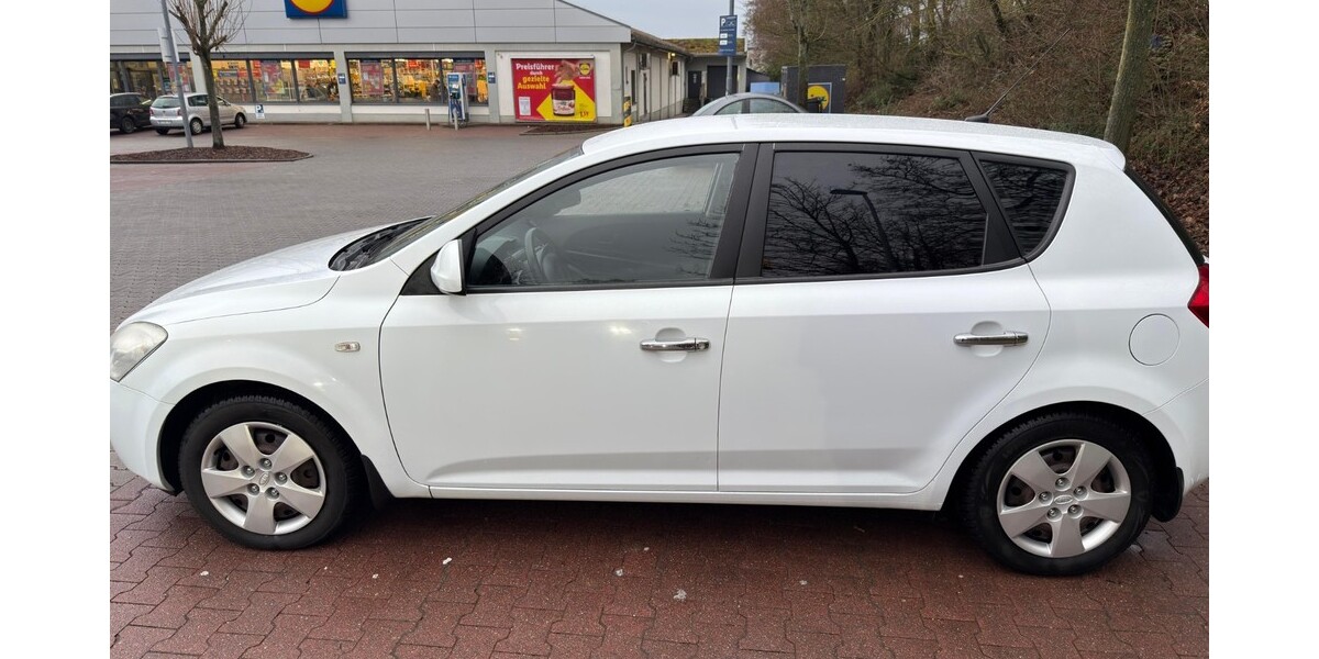 Kia Ceed 131.850 km 3.500 &euro; Mainz 55116