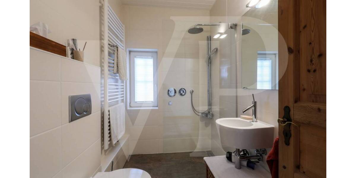 Einfamilienhaus Neu-Anspach Anspach - 7 Zimmer, 250 m&sup2;, 798.000&euro; | Angebot:26378664