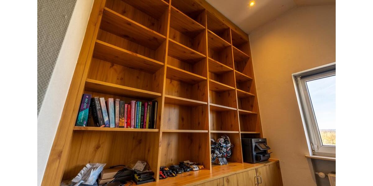 Dachgeschoßwohnung Wiesbaden Mainz-Amöneburg - 2 Zimmer, 104 m&sup2;, 1.710&euro; | Angebot:25975106