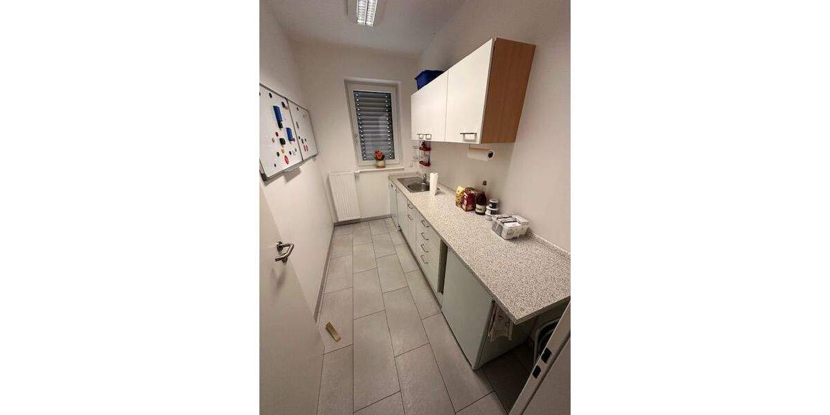 Gewerbeobjekt Buxtehude - 8 Zimmer, 187 m&sup2;, 2.400&euro; | Angebot:25745124