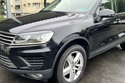 VW Touareg 222.240 km 13.900 &euro; Berlin 12247