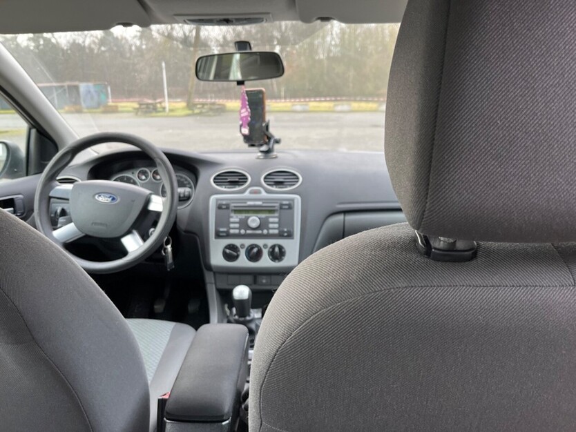 Ford Focus 151.000 km 2.400 € Aschaffenburg 63701