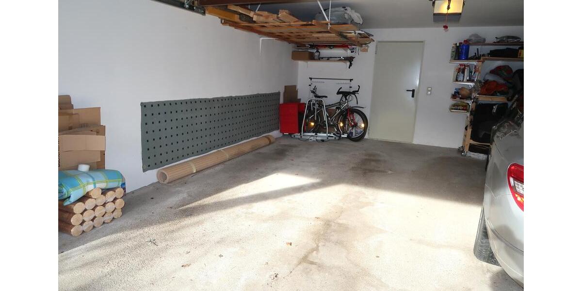 Erdgeschoßwohnung Uhingen - 4.5 Zimmer, 116 m&sup2;, 1.023&euro; | Angebot:26249344