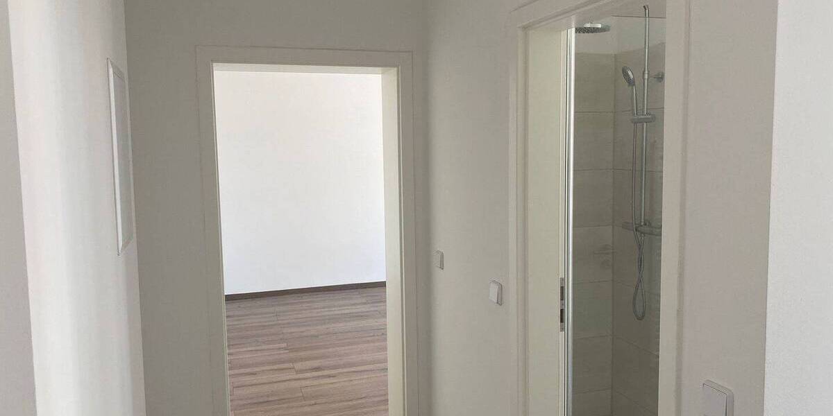 Zimmer Halle (Saale) Innenstadt - 1 Zimmer, 36 m&sup2;, 310&euro; | Angebot:26376800