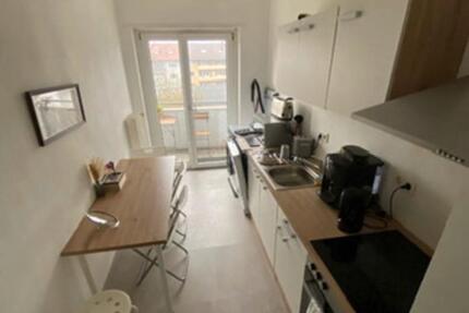 Möbliertes WG Zimmer in der Karlsruher Südstadt 3 zimmer