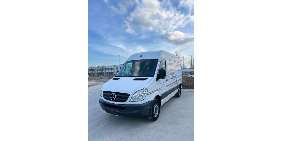 Mercedes-Benz Sprinter 165.786 km 5.689 &euro; Rosenheim 83026