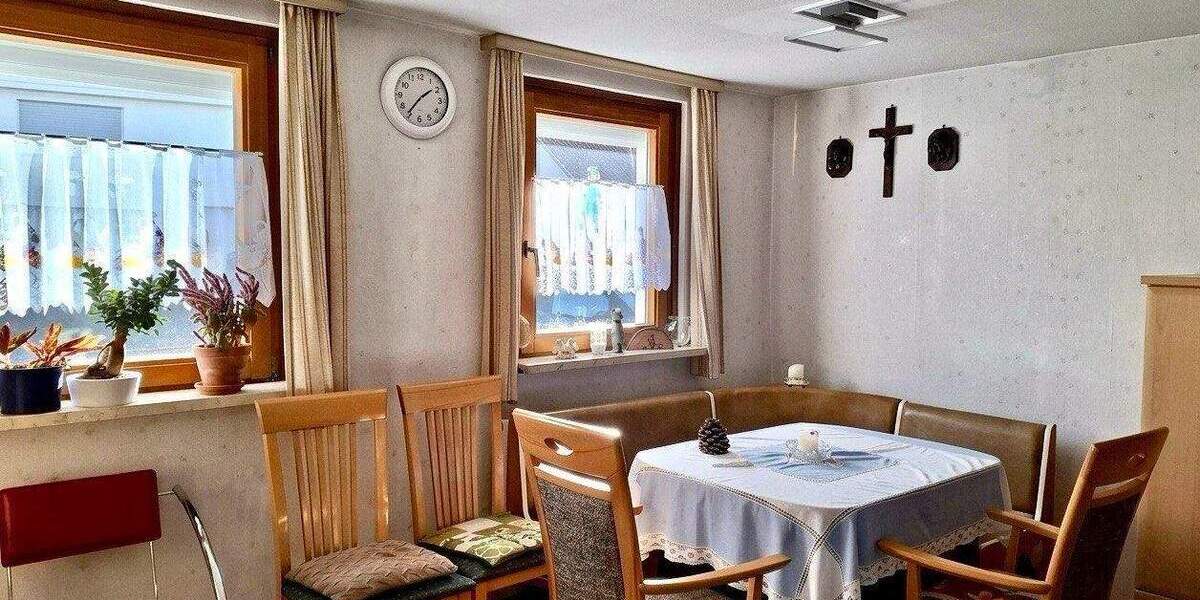 Bauernhaus, Landhaus Burladingen Hörschwag - 5 Zimmer, 118 m&sup2;, 165.000&euro; | Angebot:25815803