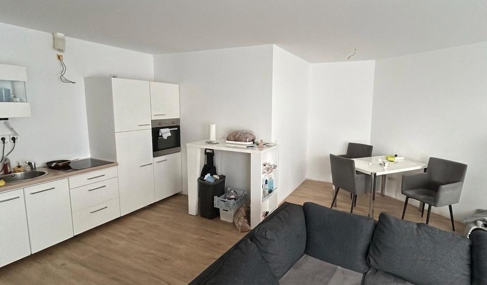 Etagenwohnung Duisburg Mittelmeiderich - 4 Zimmer, 93 m&sup2;, 1.150&euro; | Angebot:26683008