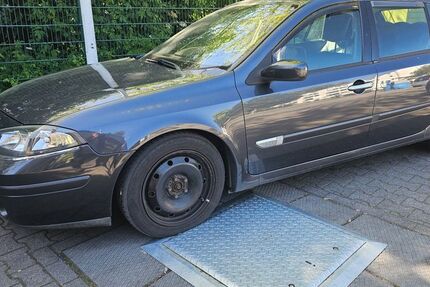 Renault Laguna 231.000 km 1.890 &euro; Köln 50739