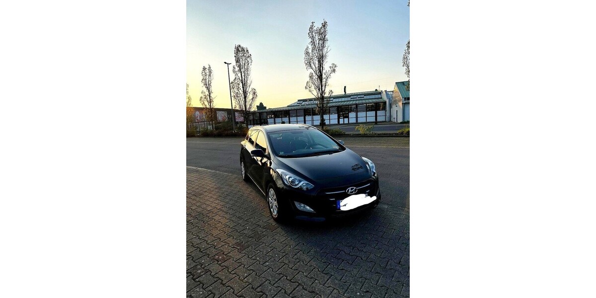 Hyundai i30 200.325 km 5.599 &euro; Frechen 50226