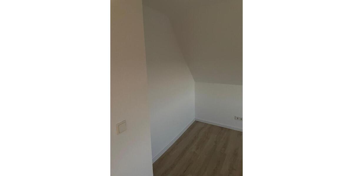 Dachgeschoßwohnung Zweibrücken - 2 Zimmer, 70 m&sup2;, 450&euro; | Angebot:26425887
