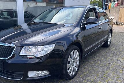 Skoda Superb 122.000 km 7.999 &euro; Erftstadt 50374