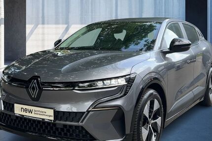 Renault Megane E-TECH 9.900 km 23.990 € Hamburg 22763