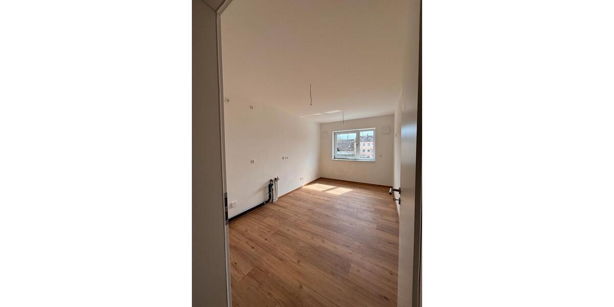 Etagenwohnung Deggendorf - 1 Zimmer, 25 m&sup2;, 21&euro; | Angebot:26416475
