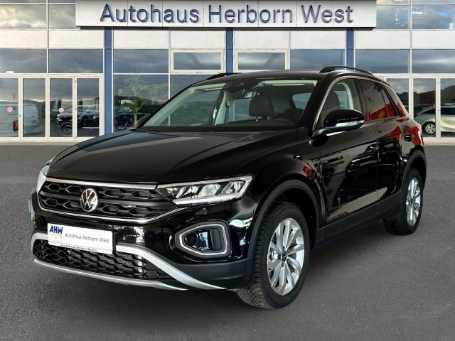 VW T-Roc 10.050 km 26.950 € Herborn 35745