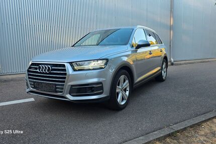 Audi Q7 298.985 km 15.900 &euro; Lahr/Schwarzwald 77933