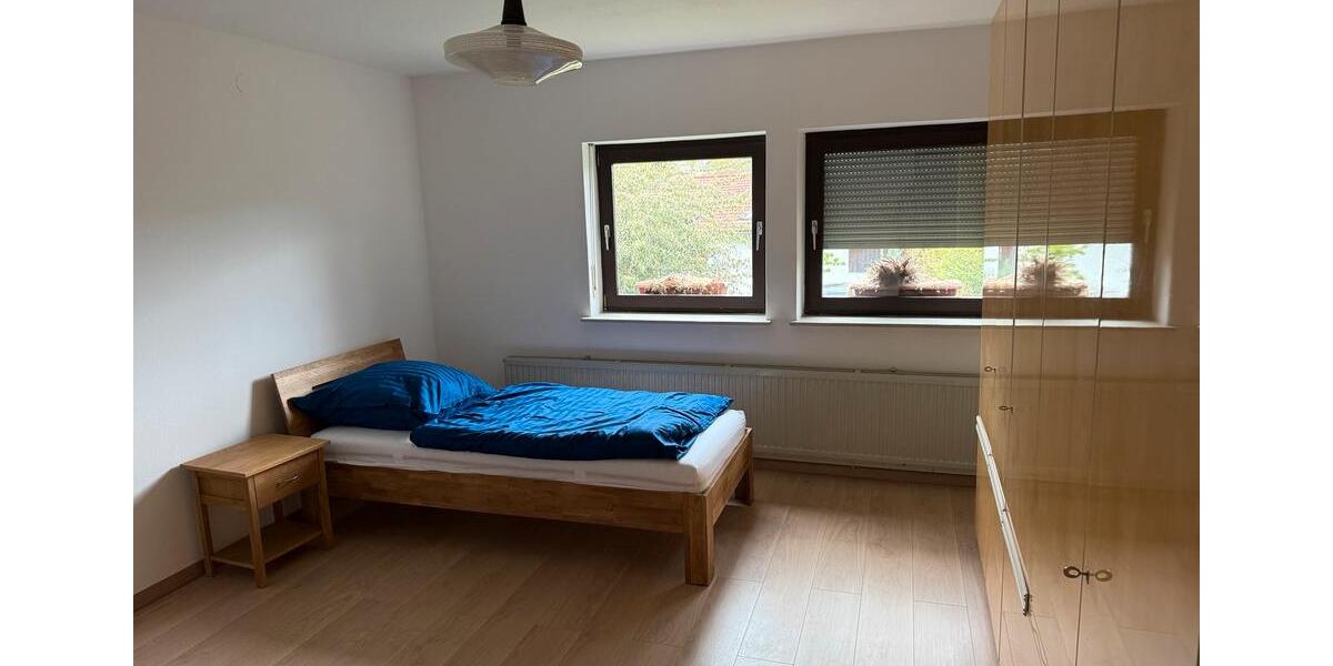 Einfamilienhaus Deggendorf - 6 Zimmer, 180 m&sup2;, 1.600&euro; | Angebot:26408408
