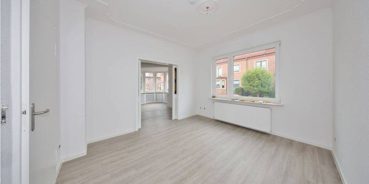 Einfamilienhaus Wilhelmshaven Bant - 7 Zimmer, 171 m&sup2;, 320.000&euro; | Angebot:26834390