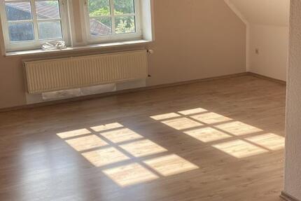 Wohnung Borken (Hessen) - 1 Zimmer, 35 m&sup2;, 300&euro; | Angebot:27540150