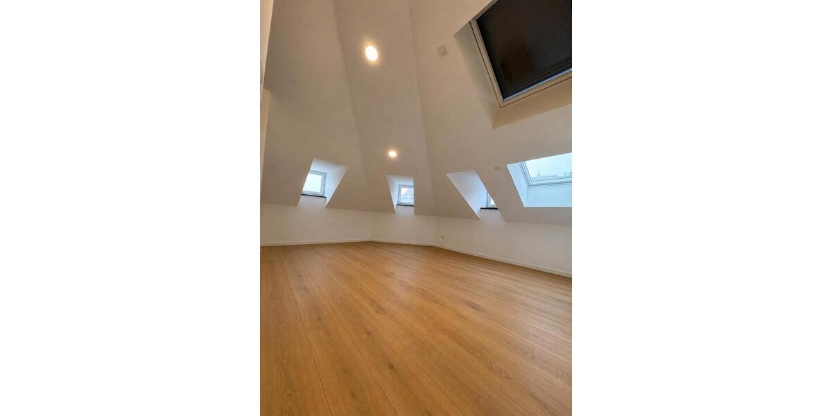 Dachgeschoßwohnung Wiesbaden - 3 Zimmer, 66 m&sup2;, 1.500&euro; | Angebot:26677562
