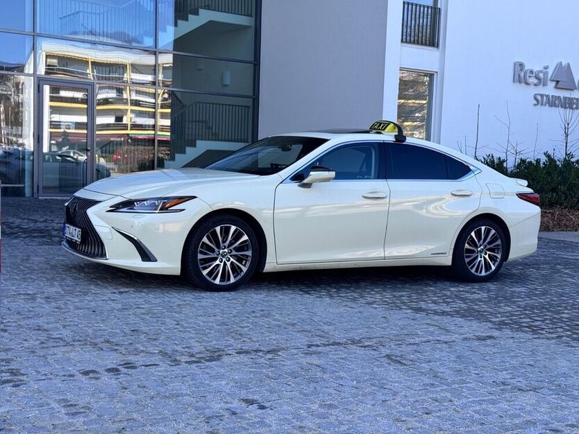 ES 300