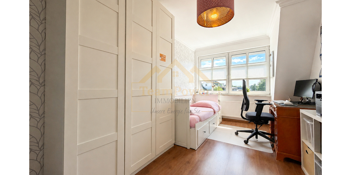 Modernisiertes Platzwunder im Split-Level-Stil – ideal für Familien - Reihenendhaus Kellinghusen | Angebot:27191369