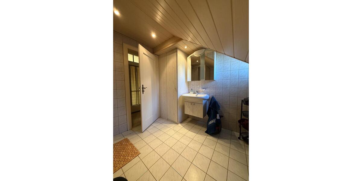 Dachgeschoßwohnung Weidhausen bei Coburg - 2 Zimmer, 55 m&sup2;, 450&euro; | Angebot:26367698