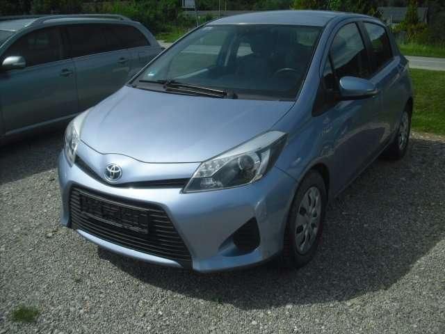 Yaris