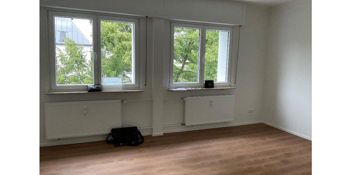 Etagenwohnung Esslingen am Neckar Oberesslingen - 4 Zimmer, 84 m&sup2;, 827&euro; | Angebot:25267036