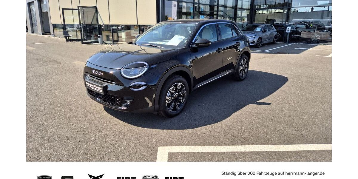 Fiat 600 7.990 km 22.994 &euro; Wildau 15745