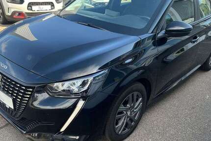 Peugeot 208 130.800 km 10.999 € Esslingen am Neckar 73730