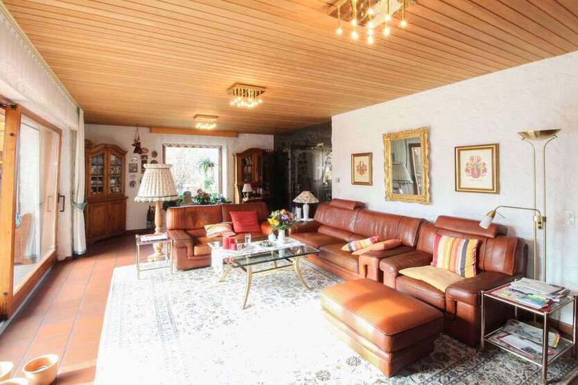 Haus zum Kaufen in Röhrmoos 1.599.000 € 266.11 m²